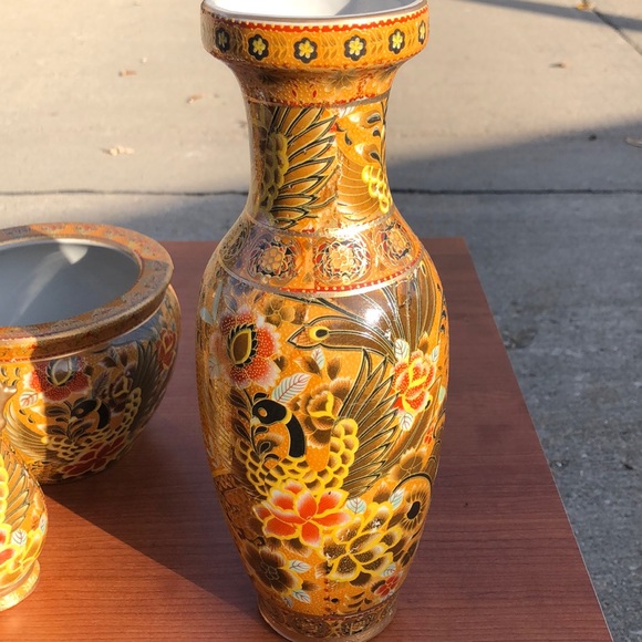 Porcelain Set-Five Piece Fine Hand-Painted China - Picture 3 of 10